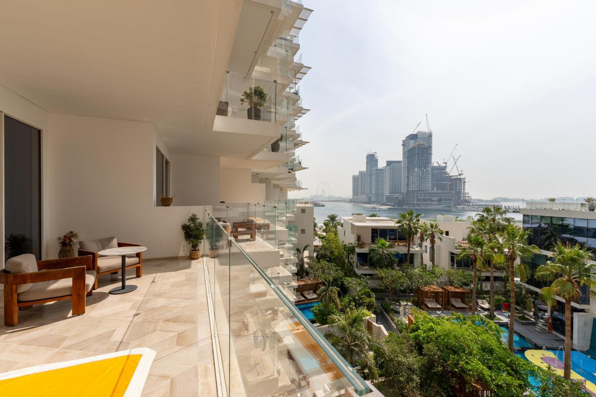 Five Palm Jumeirah Residences - Mint Stay Dubai Bagian luar foto